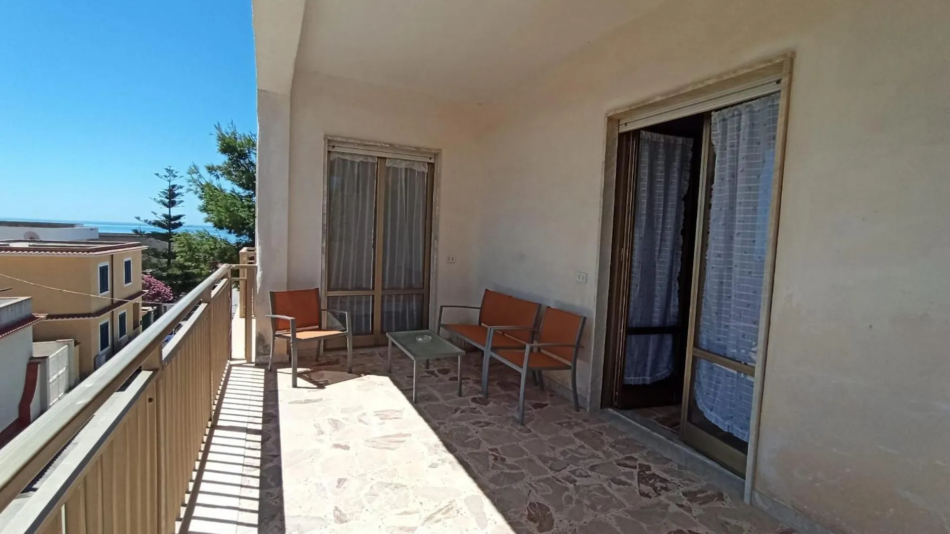 Apartment On The Beach Triscina